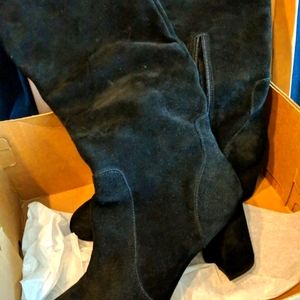 Suede boots